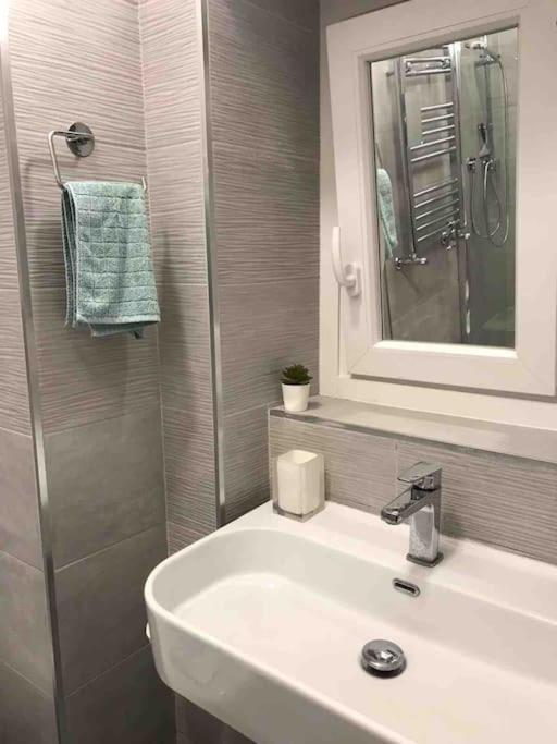 Beautiful Apartment Next To Piazza Di Spagna Rzym Zewnętrze zdjęcie
